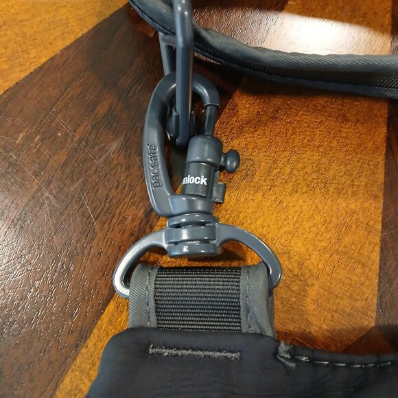 Pacsafe Slingsafe 200 GII PB128 RFID Secure Anti-theft Crossbody Sling Bag Gray - Picture 7 of 15